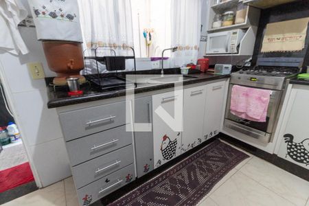 Casa de condomínio à venda com 115m², 2 quartos e 2 vagasCozinha - Armários