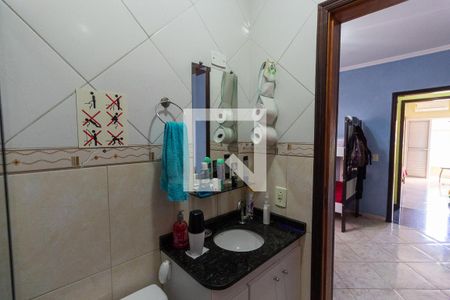 Casa de condomínio à venda com 115m², 2 quartos e 2 vagasBanheiro da Suíte 1