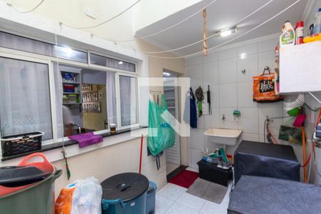 Casa de condomínio à venda com 115m², 2 quartos e 2 vagasLavanderia