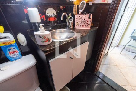 Casa de condomínio à venda com 115m², 2 quartos e 2 vagasBanheiro da Suíte 2