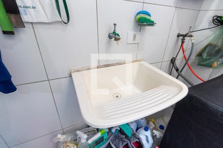 Casa de condomínio à venda com 115m², 2 quartos e 2 vagasLavanderia