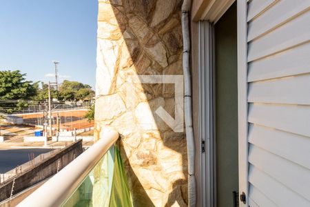 Casa de condomínio à venda com 115m², 2 quartos e 2 vagasVaranda