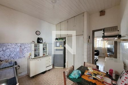 Casa à venda com 140m², 2 quartos e 1 vaga Casa à venda com 140m², 2 quartos e 1 vagaCozinha