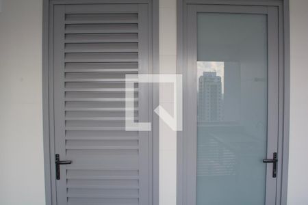 Apartamento à venda com 184m², 3 quartos e 3 vagas Apartamento à venda com 184m², 3 quartos e 3 vagasQuarto de Serviço/Banheiro de serviço