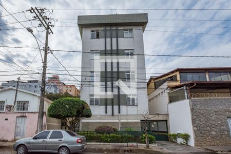 Apartamento à venda com 89m², 3 quartos e 1 vaga Apartamento à venda com 89m², 3 quartos e 1 vagaFachada