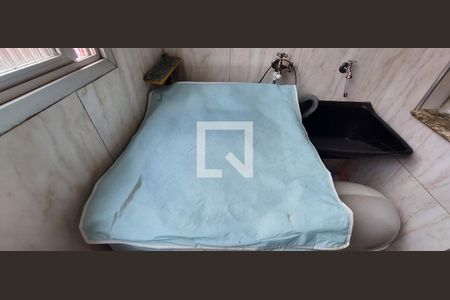 Apartamento à venda com 60m², 2 quartos e 1 vaga Apartamento à venda com 60m², 2 quartos e 1 vagaÁrea de Serviço