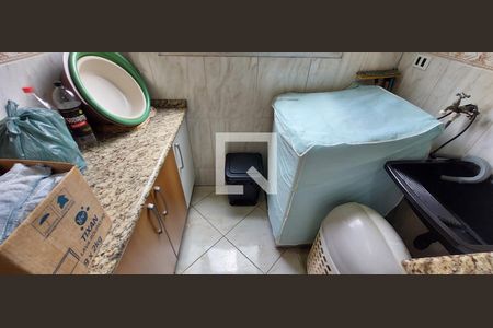 Apartamento à venda com 60m², 2 quartos e 1 vaga Apartamento à venda com 60m², 2 quartos e 1 vagaÁrea de Serviço