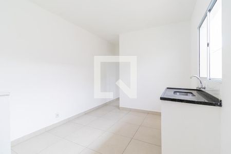 Cozinha de kitnet/studio para alugar com 1 quarto, 31m² em Jardim Alfredo, São Paulo