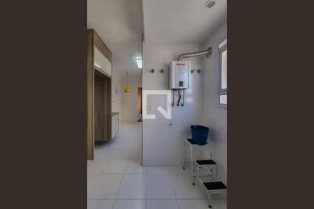 Apartamento à venda com 97m², 3 quartos e 2 vagas Apartamento à venda com 97m², 3 quartos e 2 vagasÁrea de Serviço
