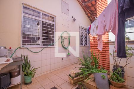 Casa à venda com 300m², 4 quartos e sem vagaChurrasqueira/Jardim