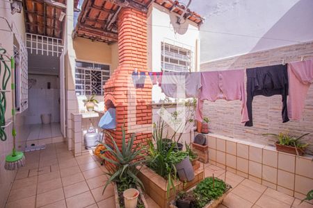 Casa à venda com 300m², 4 quartos e sem vagaChurrasqueira/Jardim