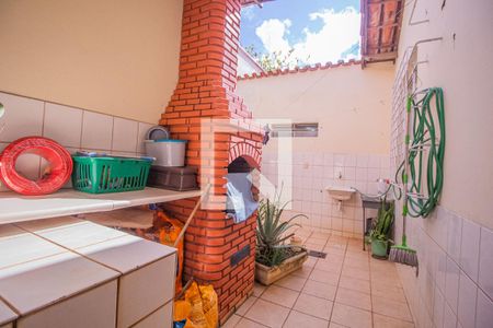 Casa à venda com 300m², 4 quartos e sem vagaChurrasqueira