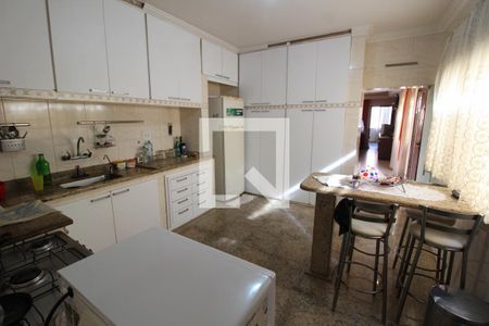 Apartamento à venda com 190m², 3 quartos e 4 vagasCozinha
