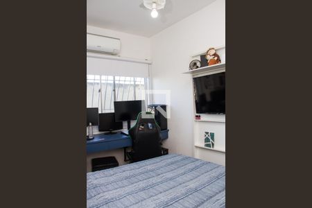 Apartamento à venda com 66m², 2 quartos e 1 vagaQuarto 02