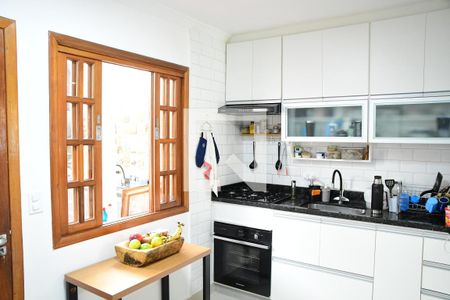 Casa de condomínio para alugar com 90m², 3 quartos e 2 vagasCozinha