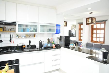 Casa de condomínio para alugar com 90m², 3 quartos e 2 vagasCozinha