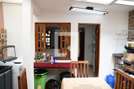 Casa de condomínio para alugar com 90m², 3 quartos e 2 vagasÁrea gourmetÁrea de Serviço