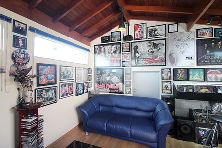 Casa à venda com 327m², 3 quartos e 6 vagasStudio 