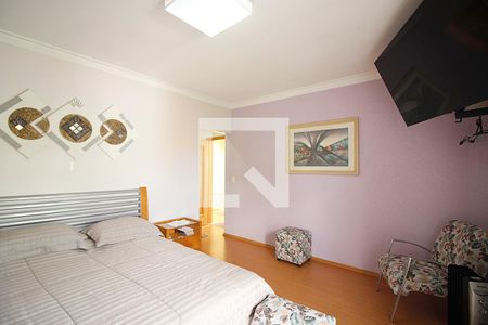 Casa à venda com 327m², 3 quartos e 6 vagasSuíte 1