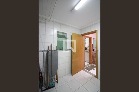 Casa à venda com 327m², 3 quartos e 6 vagasÁrea de Serviço