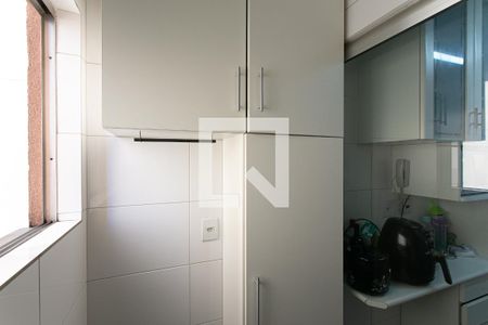 Apartamento à venda com 63m², 3 quartos e 1 vagaÁrea de Serviço