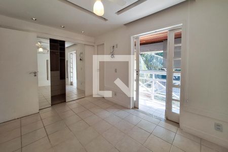 Casa de condomínio à venda com 125m², 2 quartos e 2 vagas Casa de condomínio à venda com 125m², 2 quartos e 2 vagasSuite