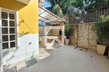 Casa de condomínio à venda com 125m², 2 quartos e 2 vagas Casa de condomínio à venda com 125m², 2 quartos e 2 vagasEspaço Gourmet