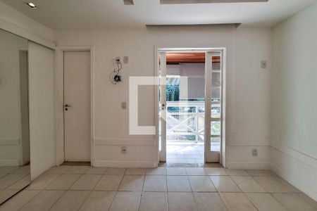 Casa de condomínio à venda com 125m², 2 quartos e 2 vagas Casa de condomínio à venda com 125m², 2 quartos e 2 vagasSuite