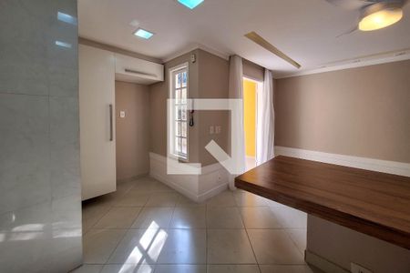 Casa de condomínio à venda com 125m², 2 quartos e 2 vagas Casa de condomínio à venda com 125m², 2 quartos e 2 vagasCozinha