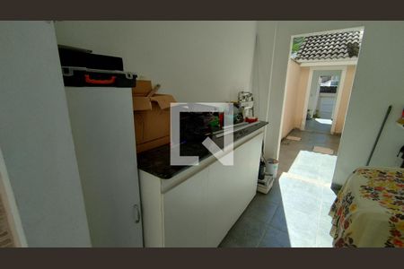 Casa à venda com 240m², 5 quartos e 2 vagas Casa à venda com 240m², 5 quartos e 2 vagasarea de serviço