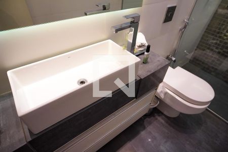 Casa à venda com 267m², 3 quartos e 4 vagas Casa à venda com 267m², 3 quartos e 4 vagasBanheiro Quarto 1