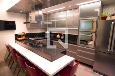 Casa à venda com 267m², 3 quartos e 4 vagas Casa à venda com 267m², 3 quartos e 4 vagasCozinha