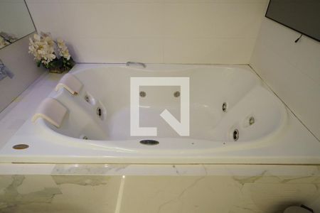 Casa à venda com 267m², 3 quartos e 4 vagas Casa à venda com 267m², 3 quartos e 4 vagasBanheiro Quarto 2