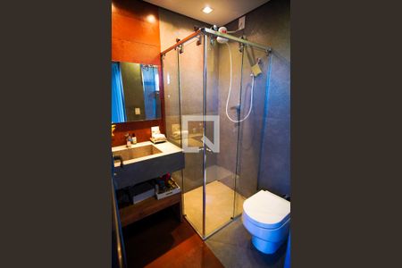 Casa à venda com 267m², 3 quartos e 4 vagas Casa à venda com 267m², 3 quartos e 4 vagasBanheiro Área Externa