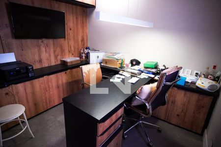 Casa à venda com 267m², 3 quartos e 4 vagas Casa à venda com 267m², 3 quartos e 4 vagasEscritorio