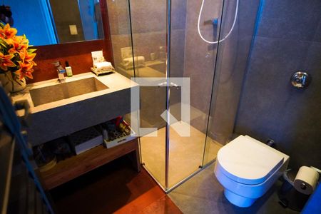 Casa à venda com 267m², 3 quartos e 4 vagas Casa à venda com 267m², 3 quartos e 4 vagasBanheiro Área Externa