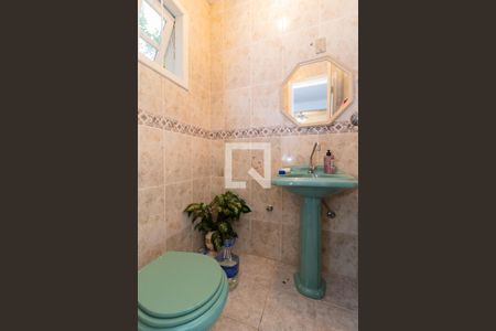 Casa à venda com 133m², 3 quartos e 2 vagasLavabo