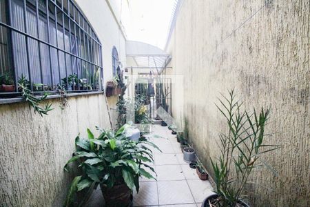 Casa à venda com 116m², 3 quartos e 2 vagasCorredor