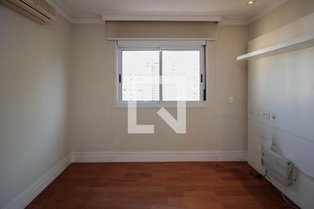 Apartamento à venda com 334m², 4 quartos e 6 vagas Apartamento à venda com 334m², 4 quartos e 6 vagasSuíte 3