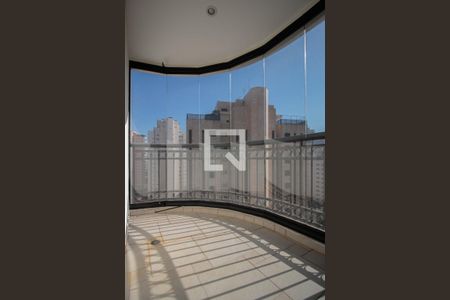 Apartamento à venda com 334m², 4 quartos e 6 vagas Apartamento à venda com 334m², 4 quartos e 6 vagasVaranda da Suíte 4