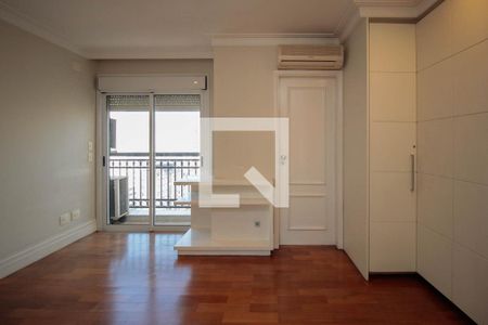 Apartamento à venda com 334m², 4 quartos e 6 vagas Apartamento à venda com 334m², 4 quartos e 6 vagasSuíte 2