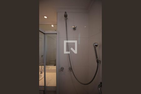 Apartamento à venda com 334m², 4 quartos e 6 vagas Apartamento à venda com 334m², 4 quartos e 6 vagasBanheiro da Suíte 3