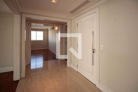 Apartamento à venda com 334m², 4 quartos e 6 vagas Apartamento à venda com 334m², 4 quartos e 6 vagasHall social