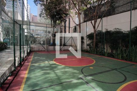 Apartamento à venda com 334m², 4 quartos e 6 vagas Apartamento à venda com 334m², 4 quartos e 6 vagasQuadra Esportiva