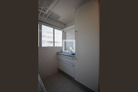 Apartamento à venda com 334m², 4 quartos e 6 vagas Apartamento à venda com 334m², 4 quartos e 6 vagasLavanderia