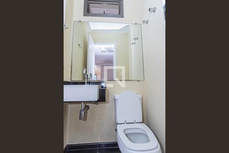 Lavabo de apartamento para alugar com 3 quartos, 136m² em Vila Sao Vicente, São Paulo