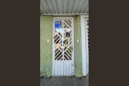 Casa à venda com 25m², 1 quarto e sem vaga Casa à venda com 25m², 1 quarto e sem vagaEntrada