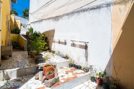 Casa à venda com 46m², 1 quarto e 1 vagaEntrada