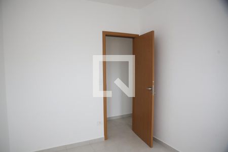 Quarto de apartamento para alugar com 2 quartos, 55m² em Mirim, Praia Grande