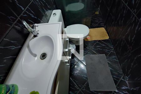 Casa à venda com 170m², 3 quartos e 3 vagasEdícula - Banheiro 2